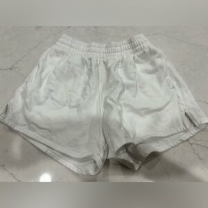 White Abercrombie & Fitch Vintage Sunday Short